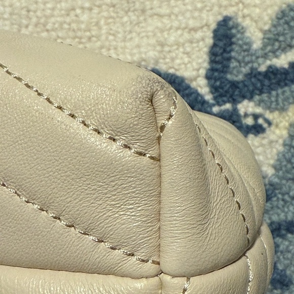 Tory Burch Small Cream Kira Chevron Leather Shoulder Bag - Picture 13 of 16